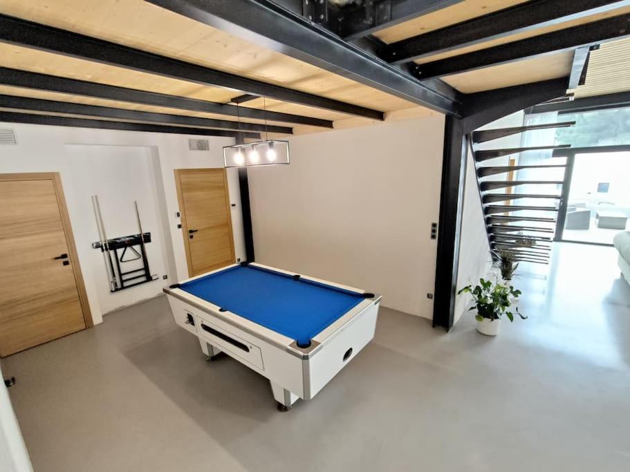 Vila Industrial Luxury Nimes & Arles Beaucaire  Exteriér fotografie